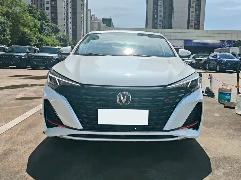 Changan Eado — миниатюра 2