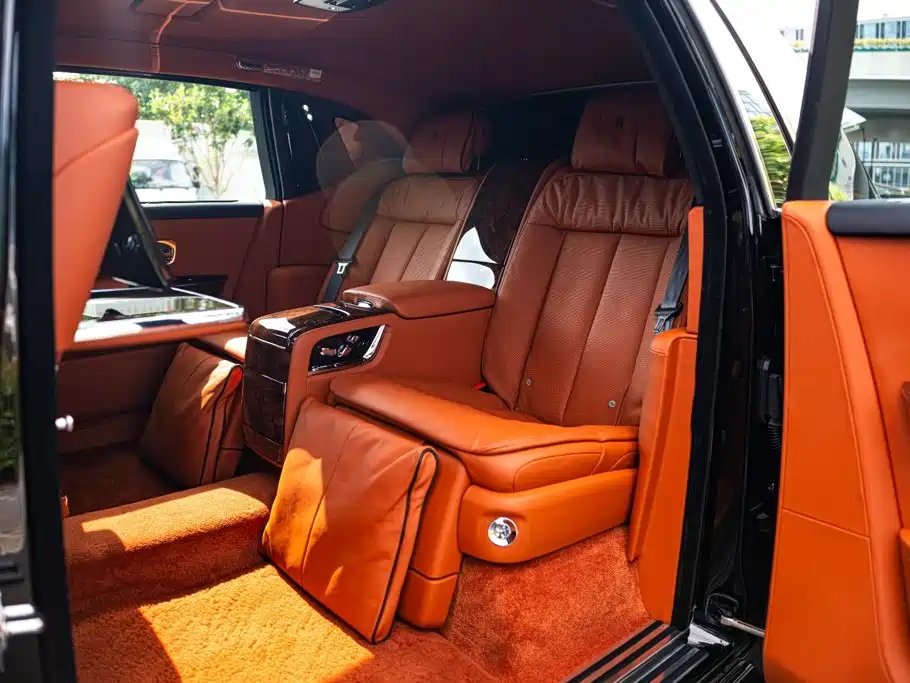 Rolls-Royce Phantom — миниатюра 9
