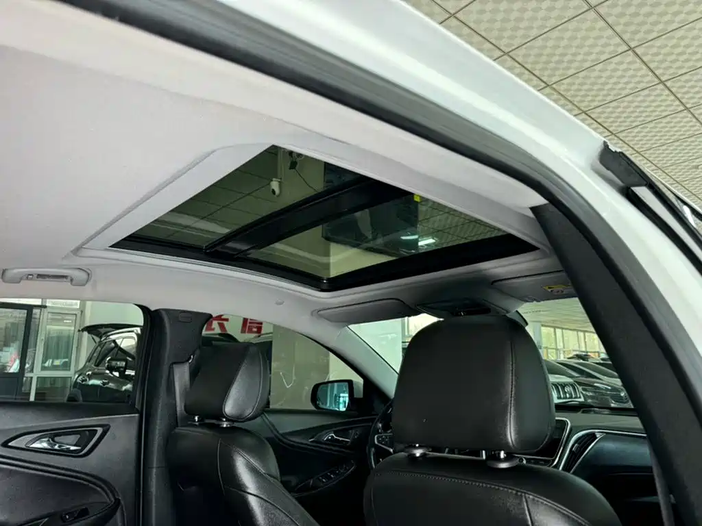Chevrolet Malibu XL — миниатюра 17