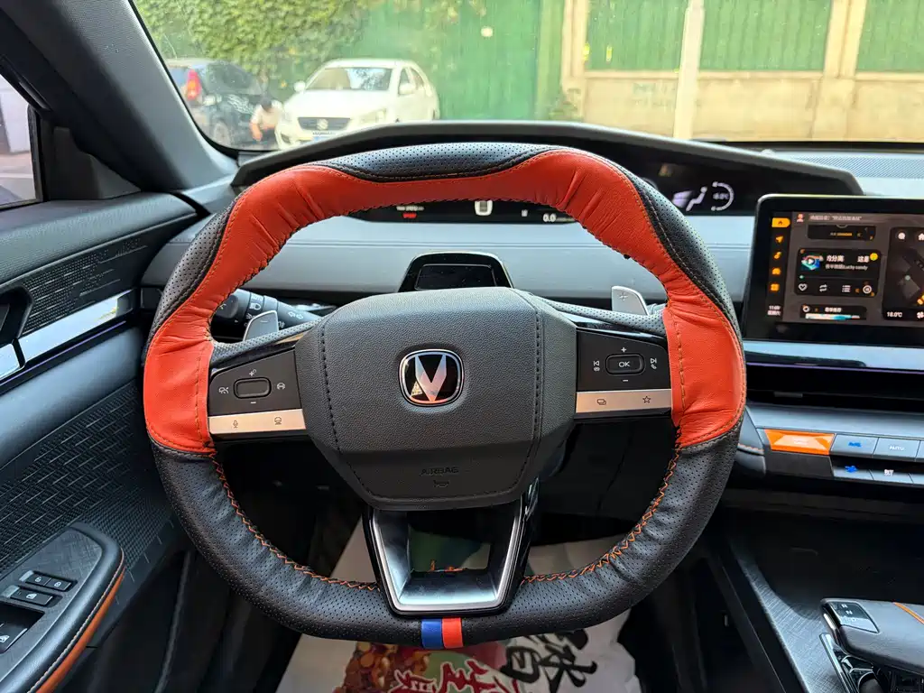 Changan UNI-V — миниатюра 7