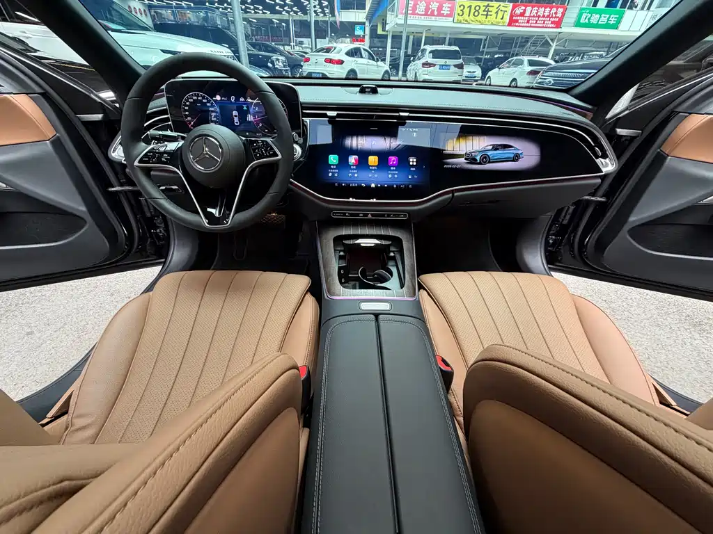 MERCEDES-BENZ E CLASS