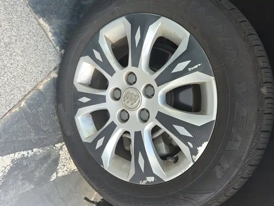 Buick Regal — миниатюра 6
