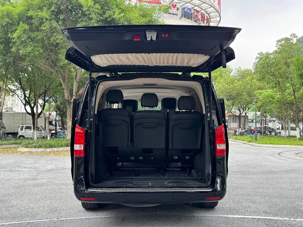 Mercedes-Benz Vito — миниатюра 18