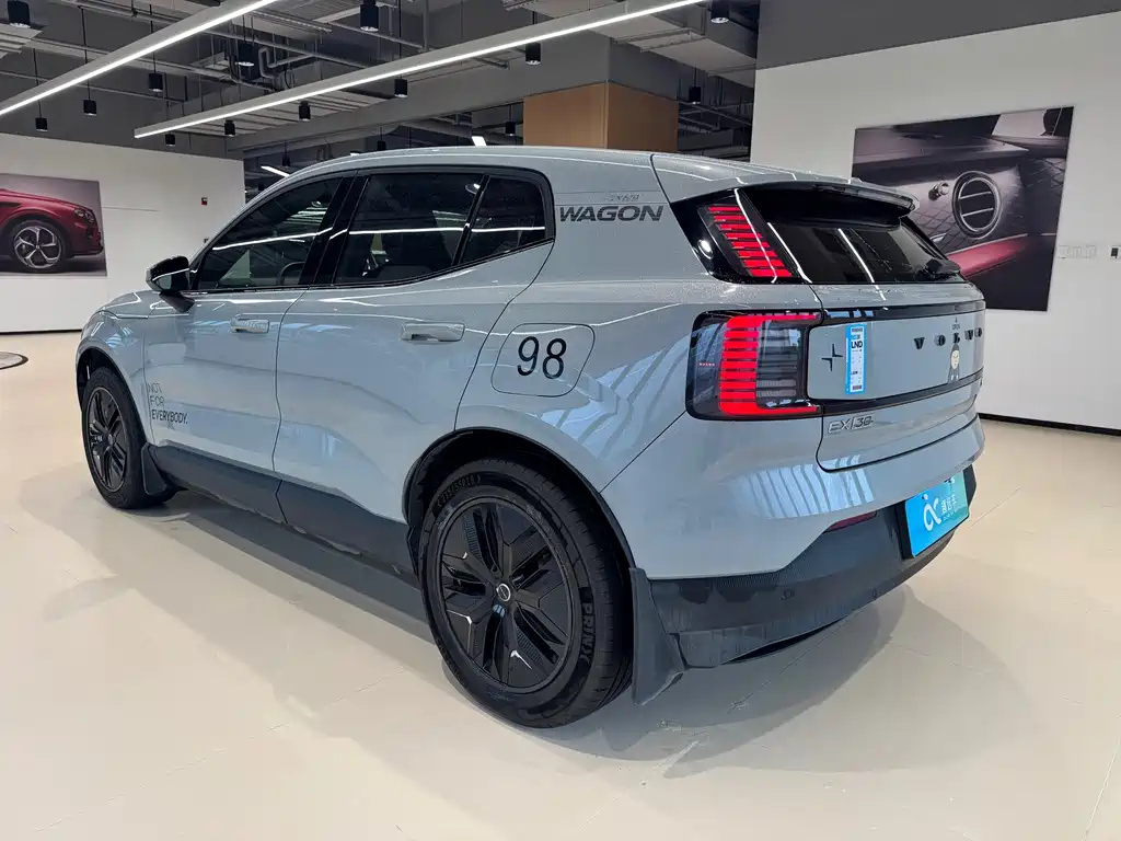 Volvo EX30 — миниатюра 5