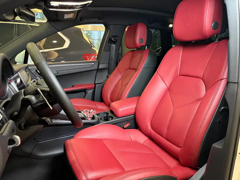 Porsche Macan — миниатюра 9
