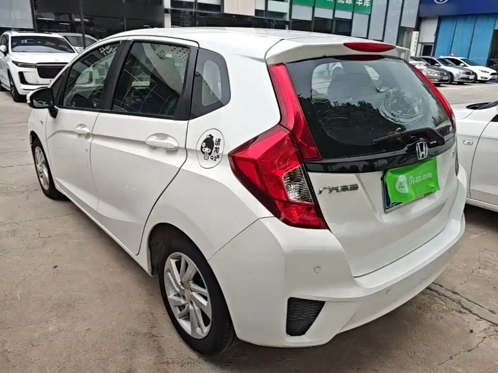 Honda Fit — миниатюра 5