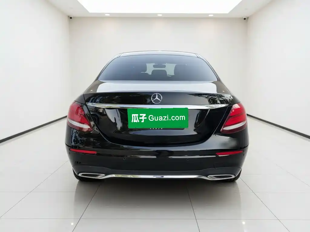 Mercedes-Benz E-Class — миниатюра 3