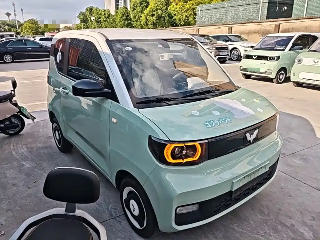 Wuling MINIEV — миниатюра 4