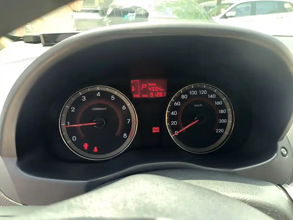 Hyundai Verna — миниатюра 12