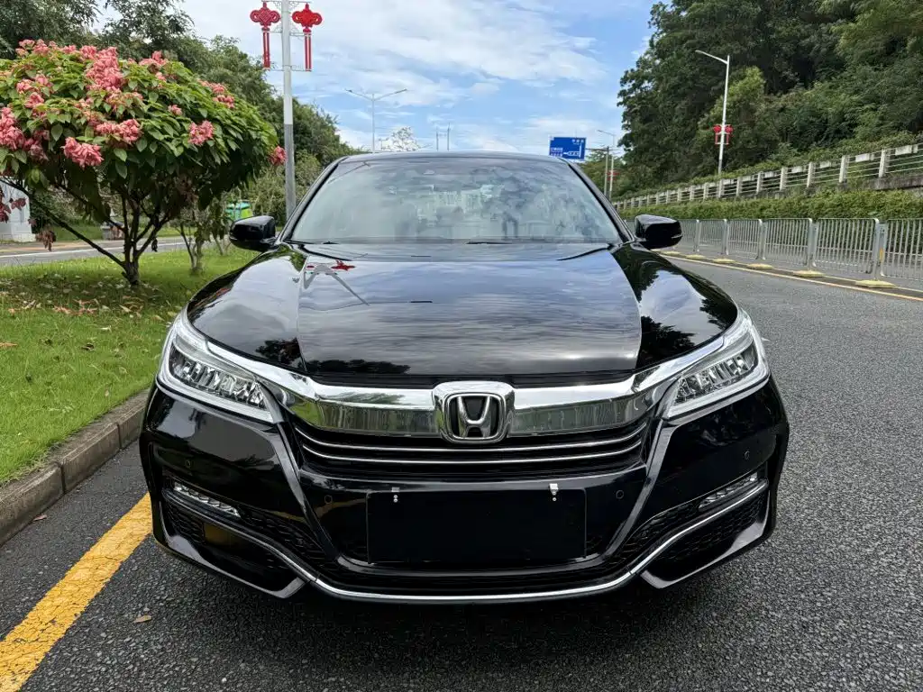 Honda Accord — миниатюра 2