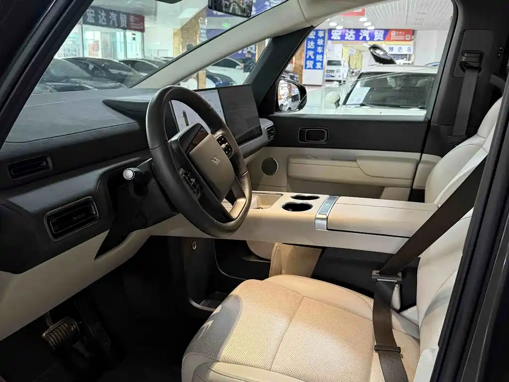 Li Auto Li MEGA — миниатюра 3