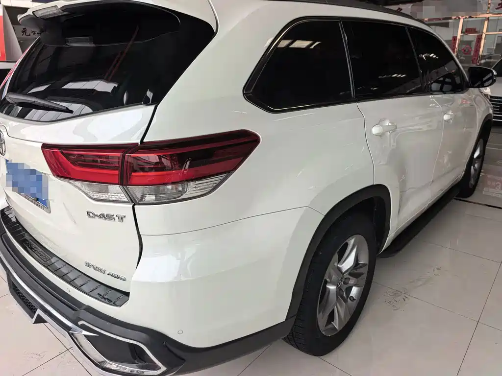Toyota Highlander — миниатюра 4