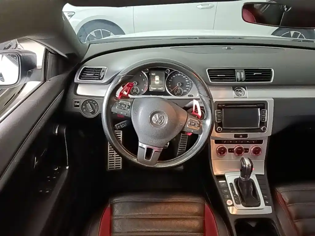 Volkswagen CC — миниатюра 11