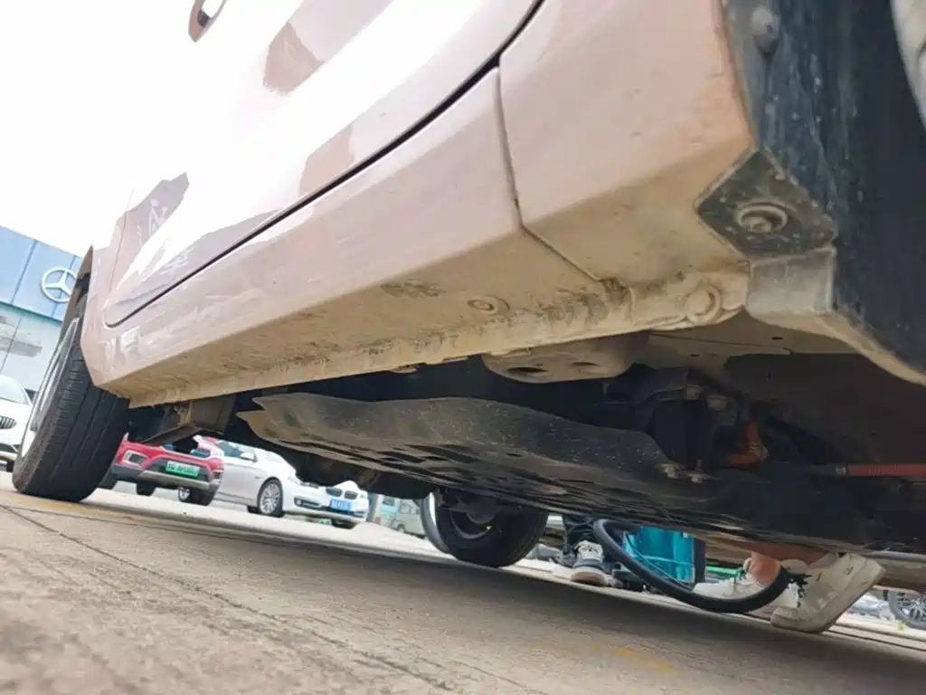 Wuling MINIEV — миниатюра 21