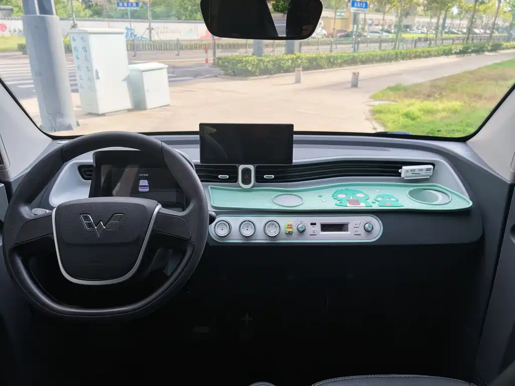 Wuling MINIEV — миниатюра 13