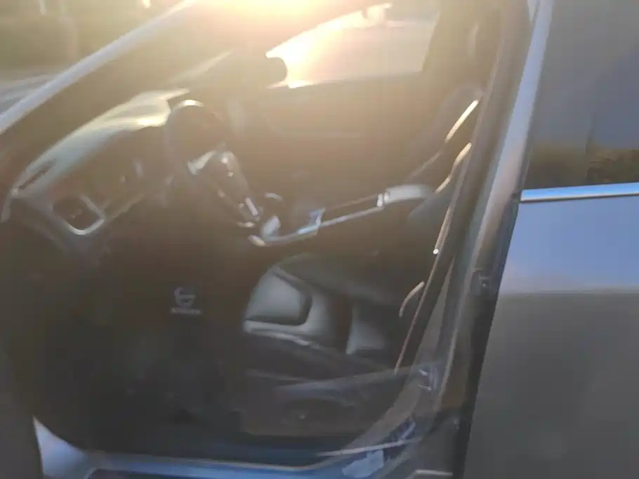 Volvo S60 — миниатюра 9