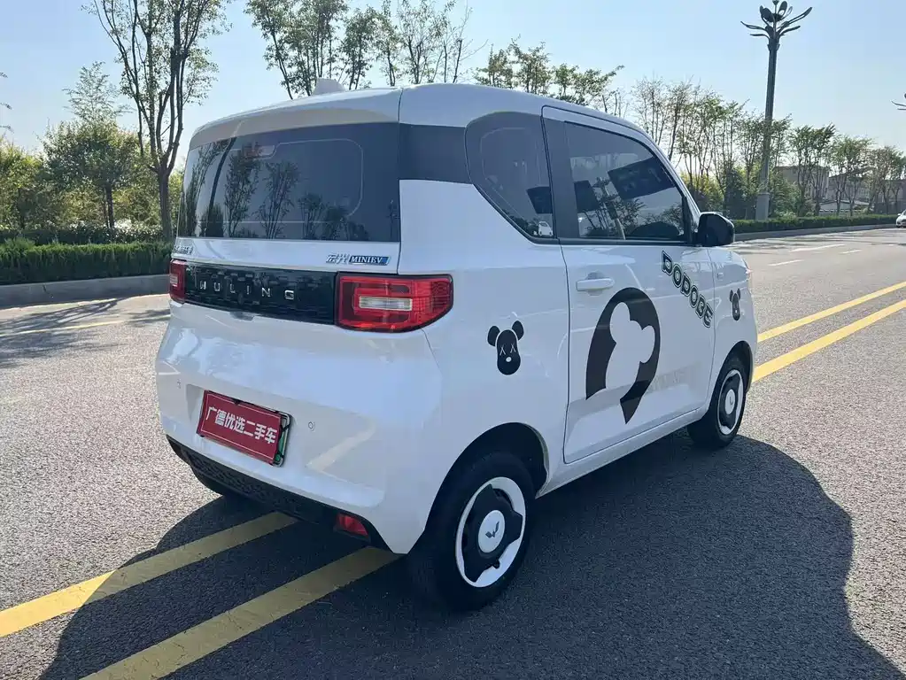 Wuling MINIEV — миниатюра 9