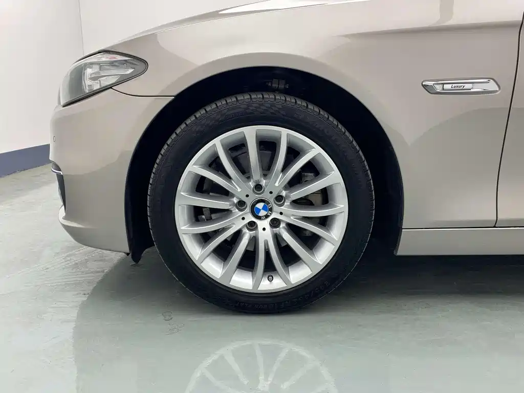 BMW 5 Series 5 2014 525Li Luxury