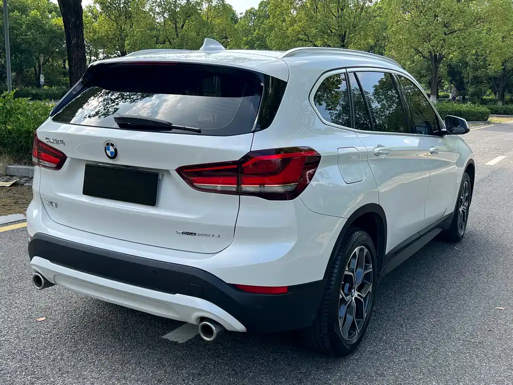 BMW X1 — миниатюра 8