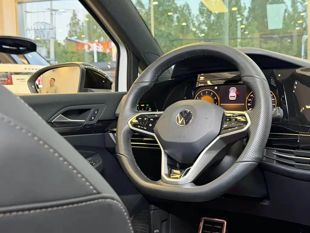 Volkswagen Golf — миниатюра 17