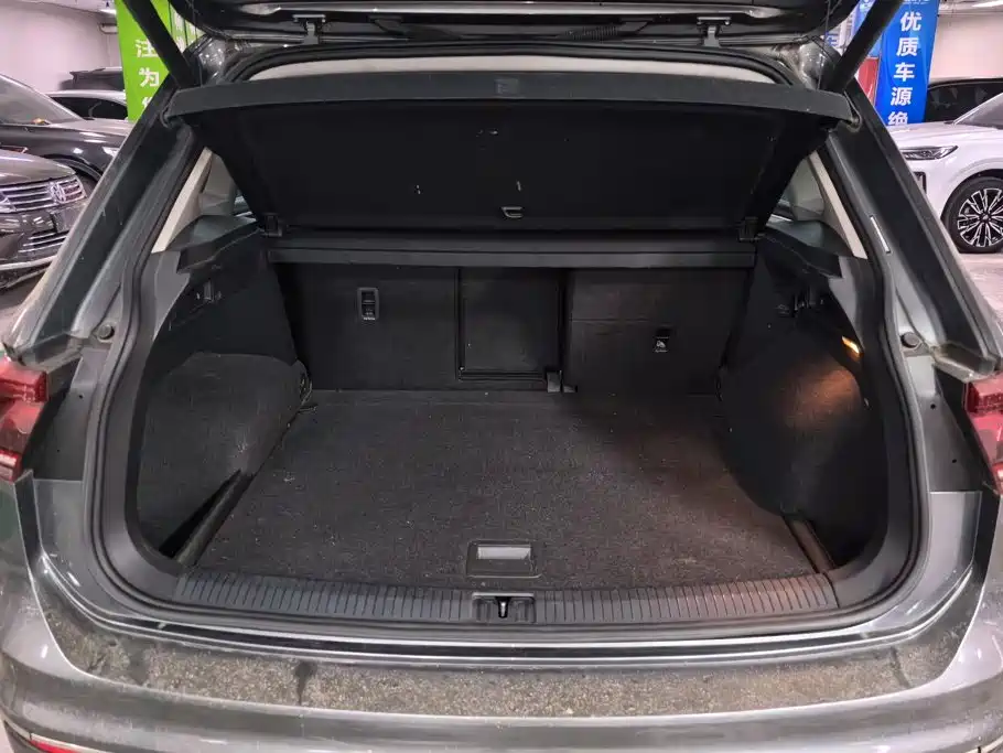 Volkswagen Tiguan — миниатюра 4