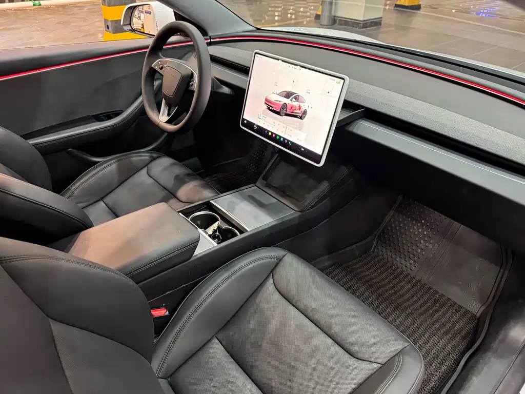 Tesla Model 3 — миниатюра 19