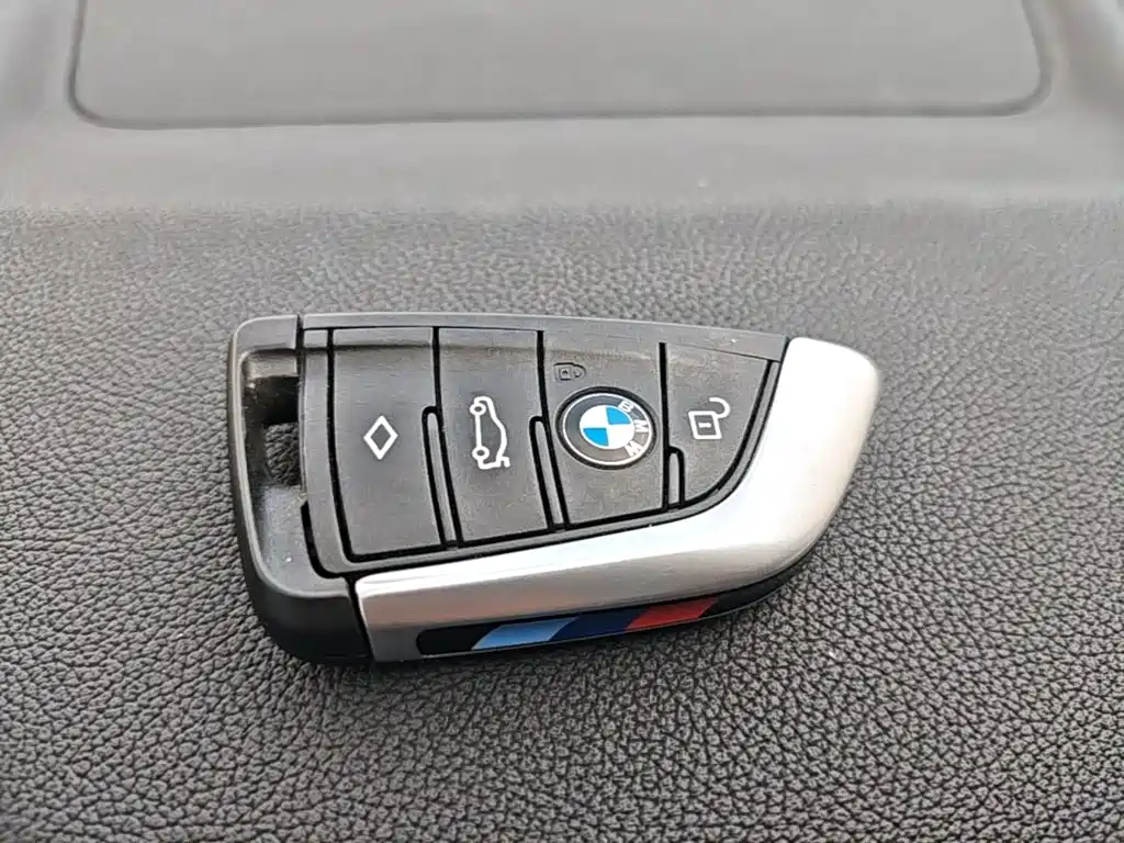 BMW X3 — миниатюра 9
