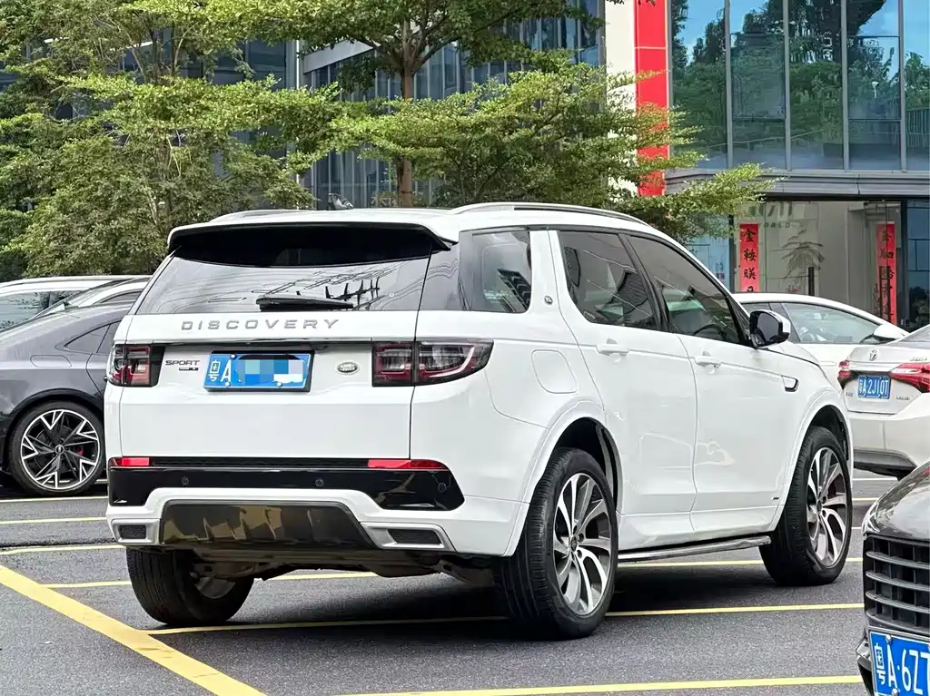 Land Rover Discovery Sport — миниатюра 6
