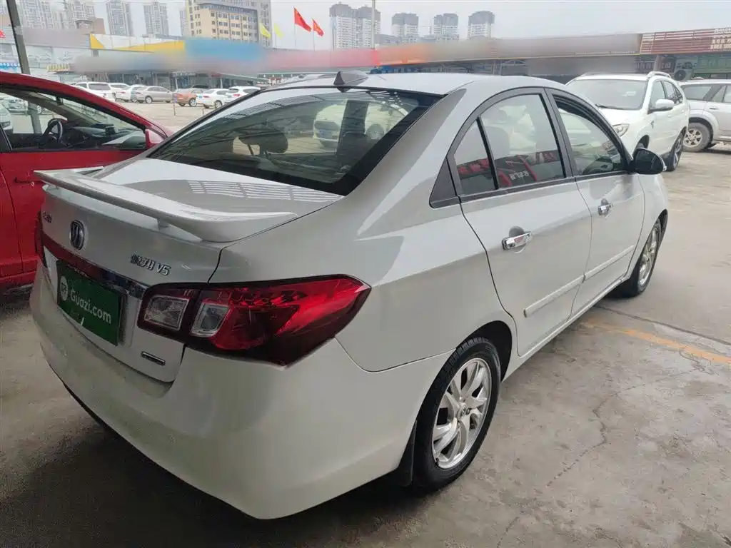 Changan V5 — миниатюра 7