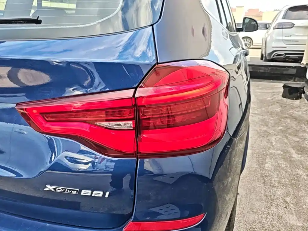 BMW X3 — миниатюра 8