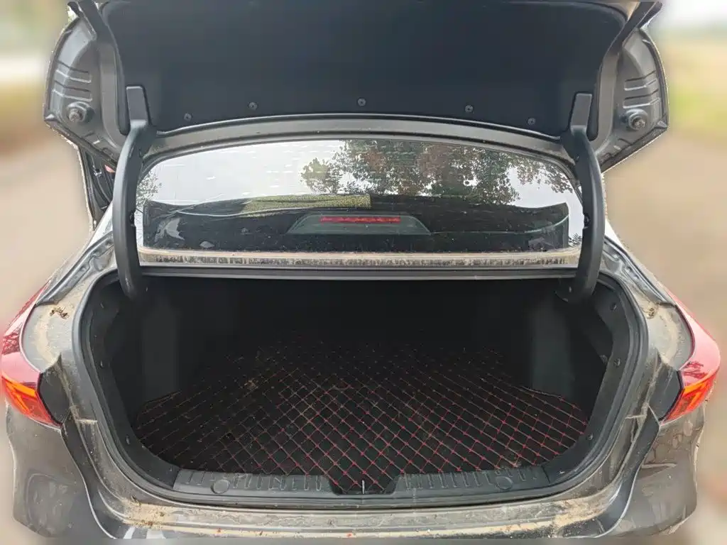 Changan Eado — миниатюра 15