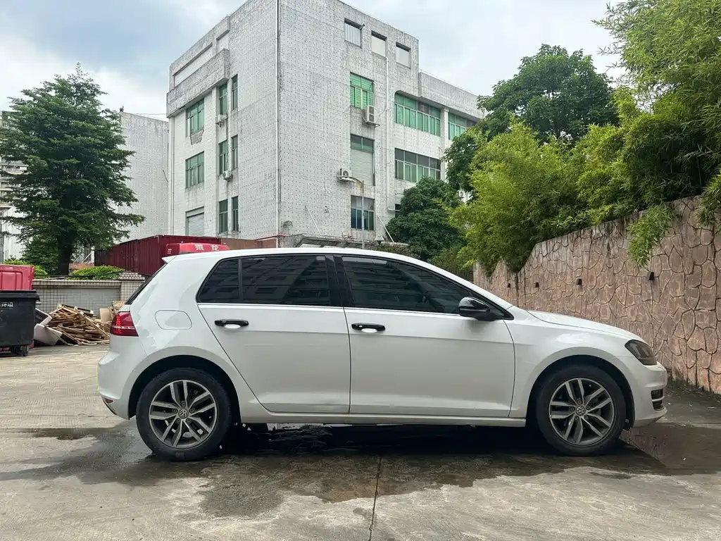 Volkswagen Golf — миниатюра 7