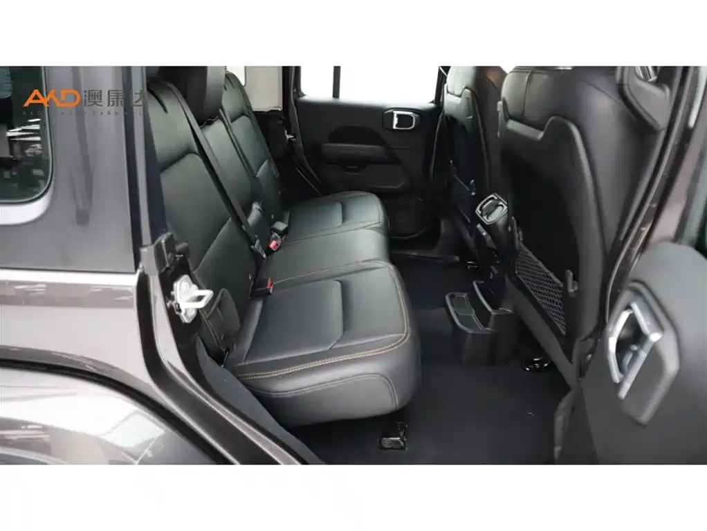 Jeep Wrangler — миниатюра 8