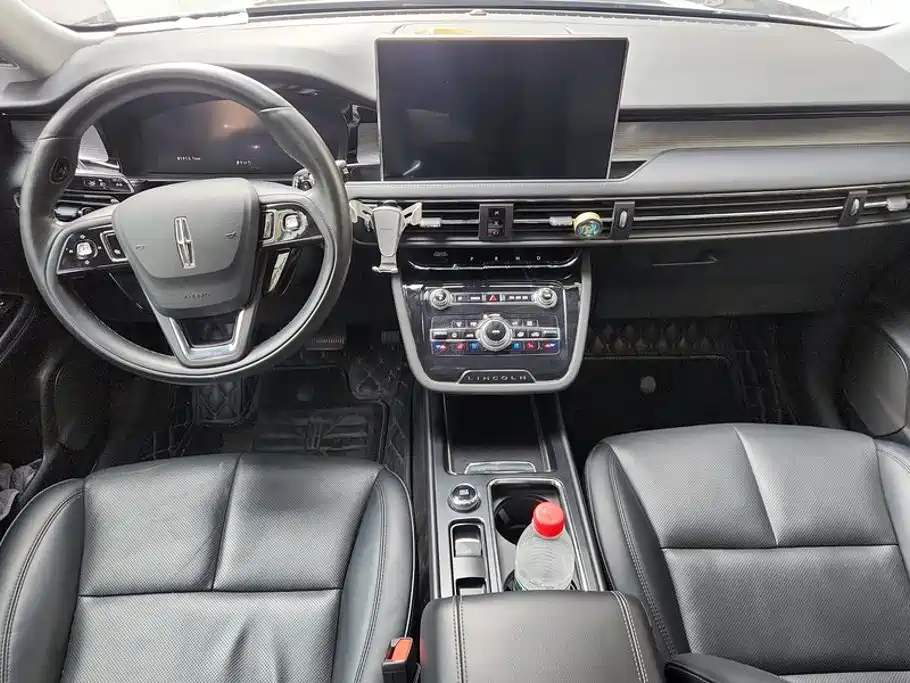 Lincoln Corsair — миниатюра 12