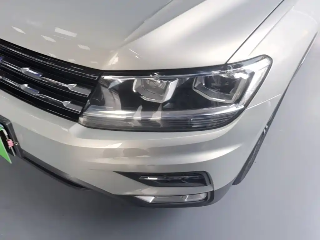 Volkswagen Tiguan L — миниатюра 24