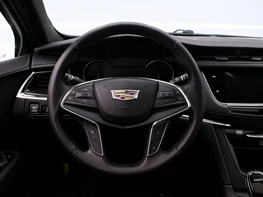 Cadillac XT5 — миниатюра 7