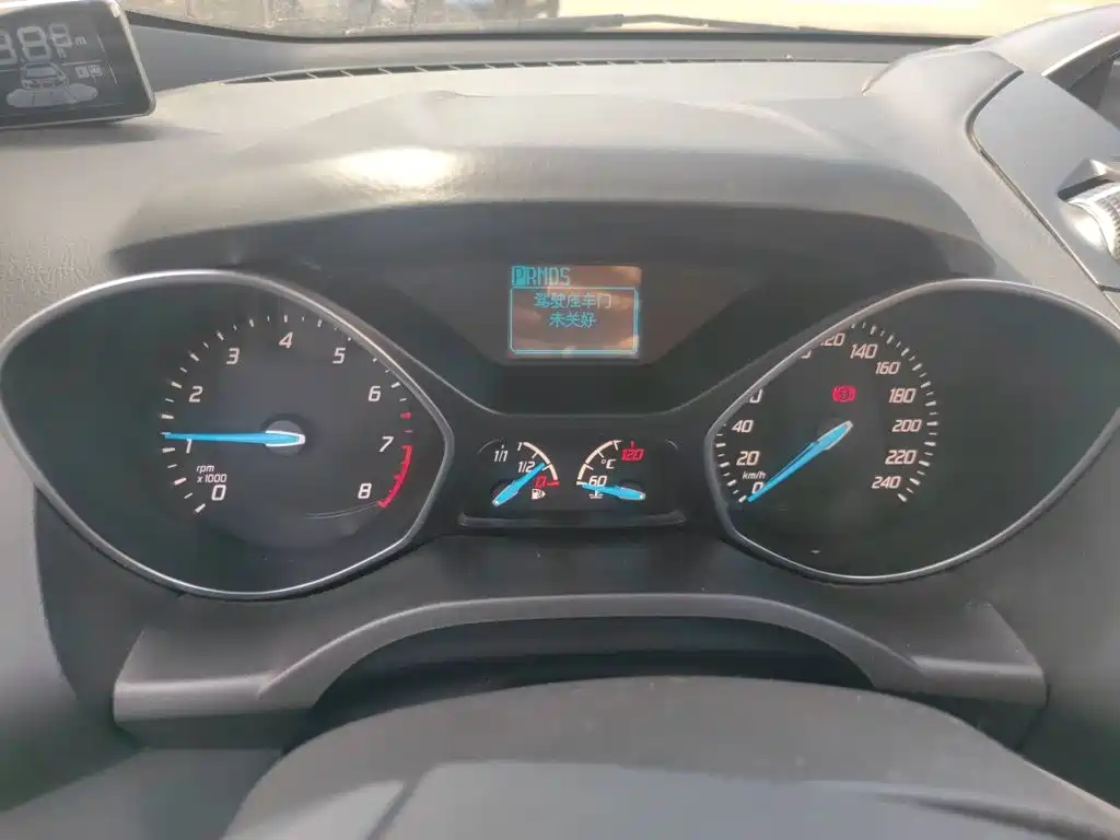 Ford Kuga — миниатюра 7
