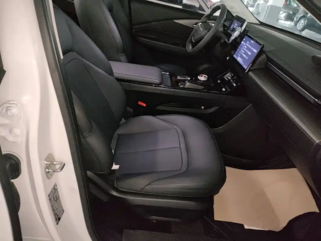 Wuling Xingguang — миниатюра 25