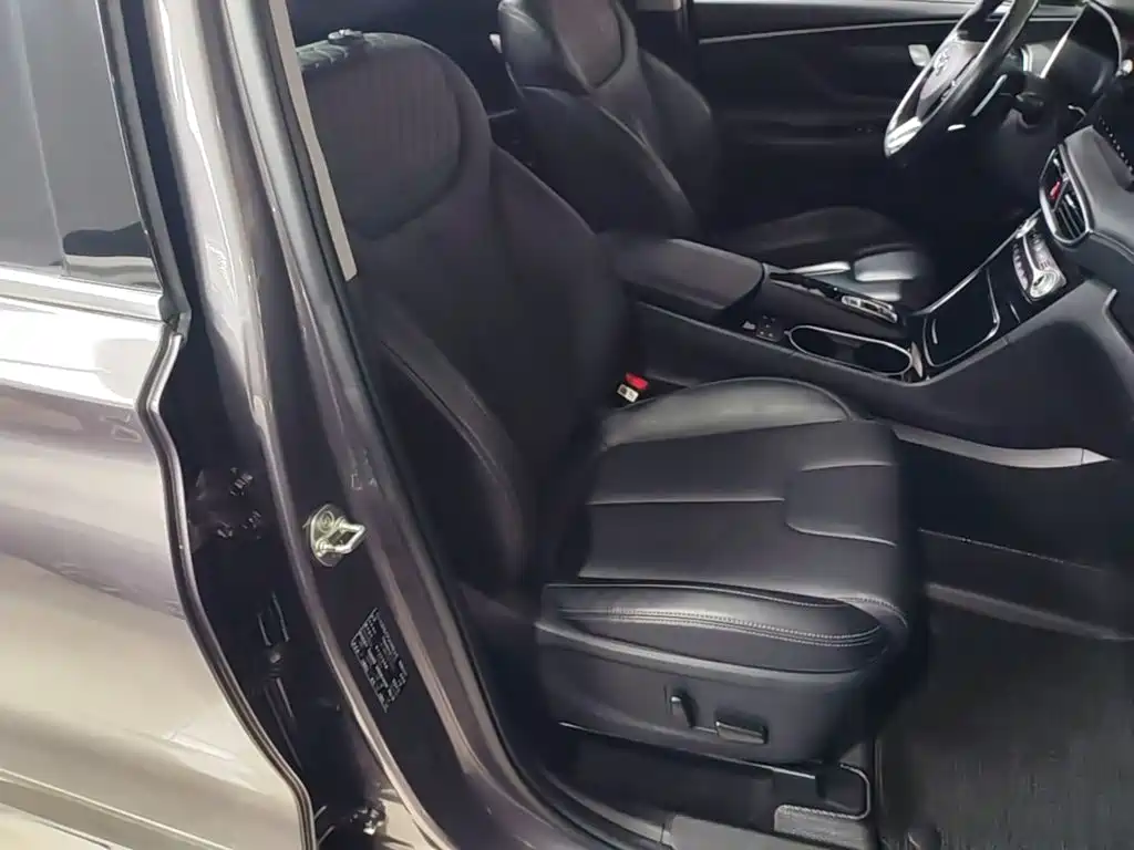 Hyundai Santa Fe — миниатюра 25