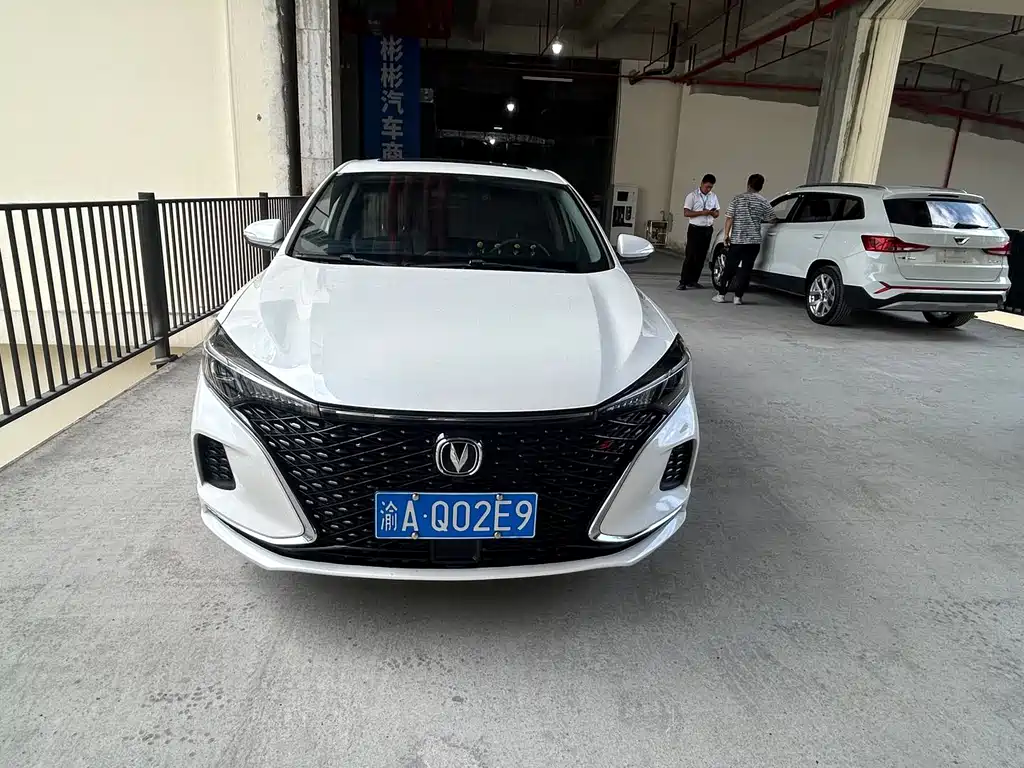 Changan Eado — миниатюра 2