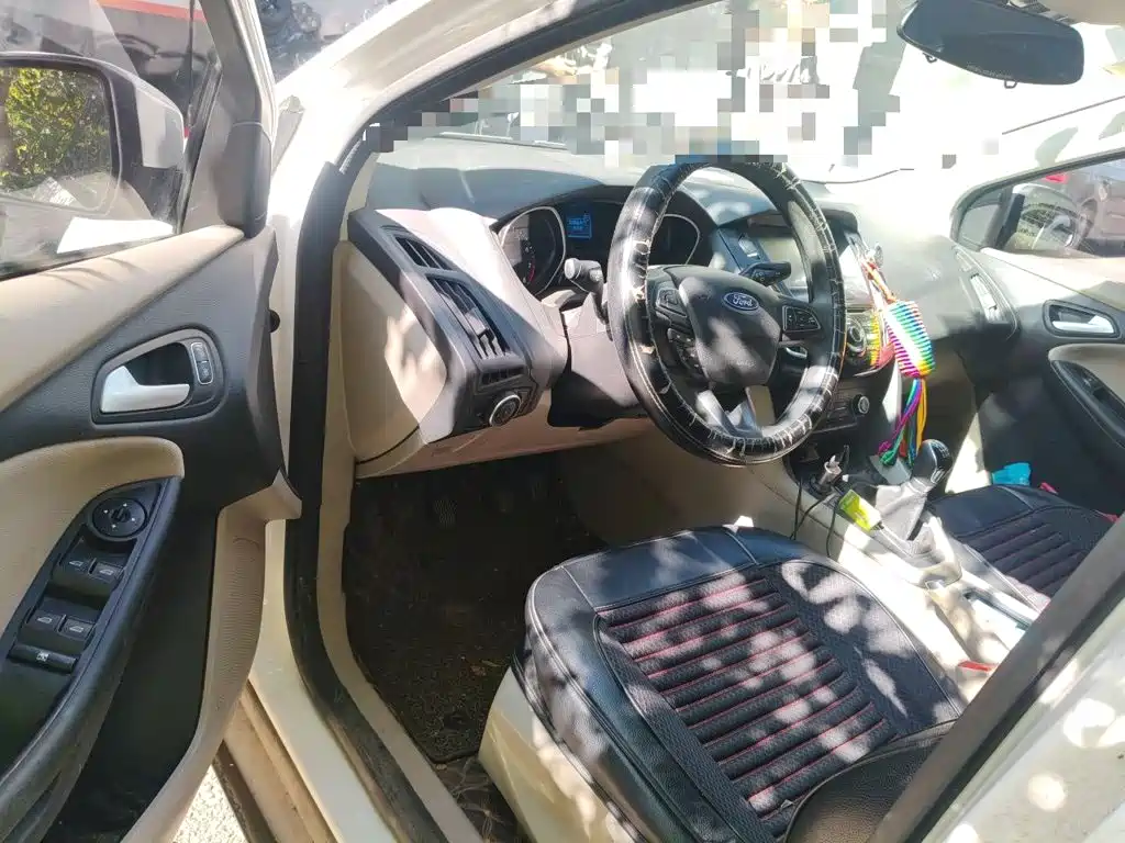 Ford Focus — миниатюра 12