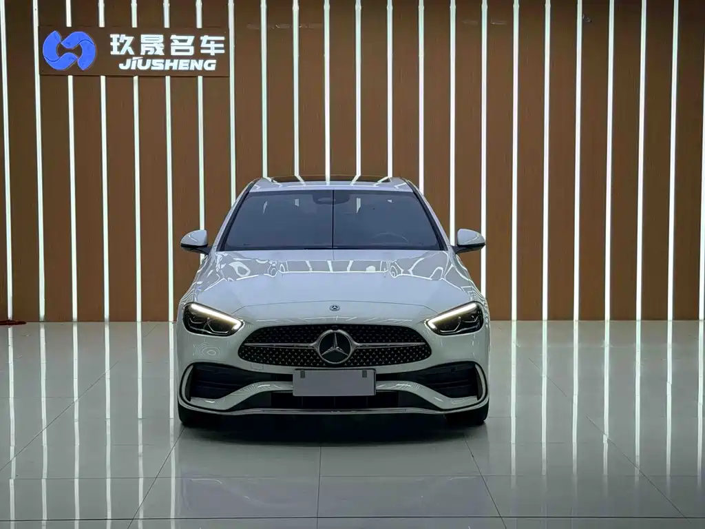 Mercedes-Benz C-Class — миниатюра 2