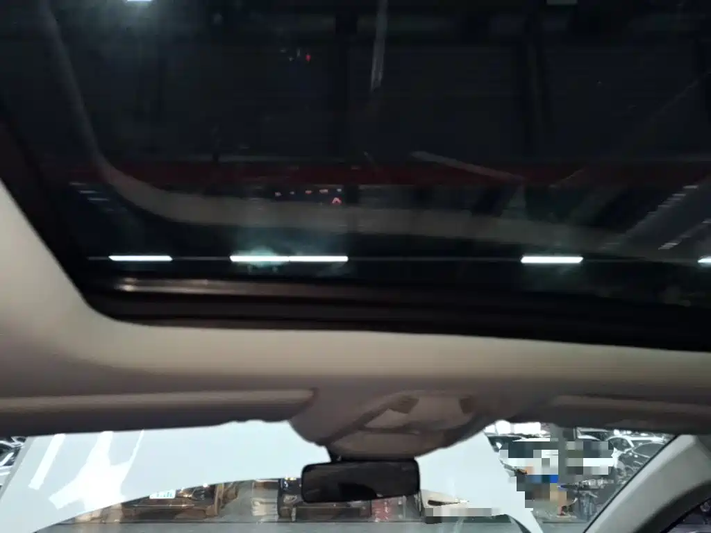 Peugeot 4008 — миниатюра 18