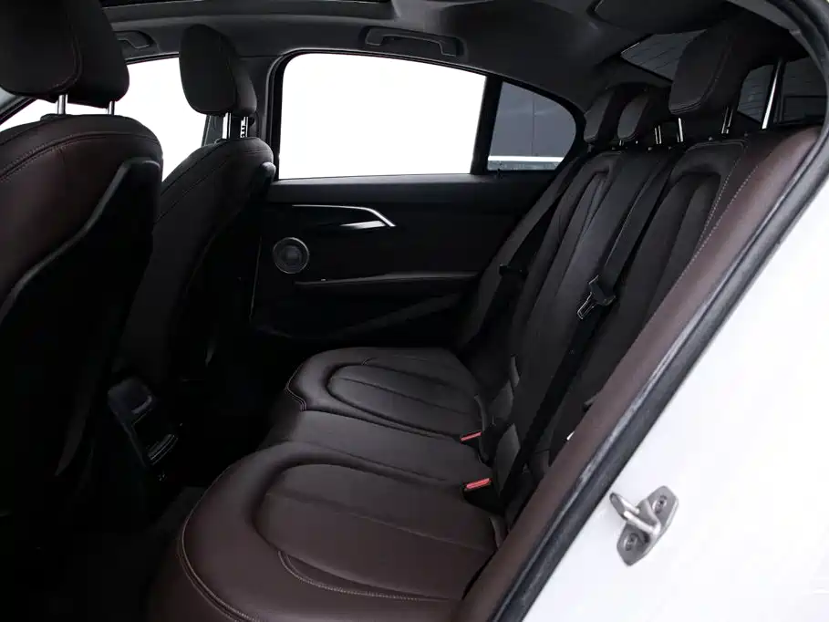 BMW 1 Series — миниатюра 15