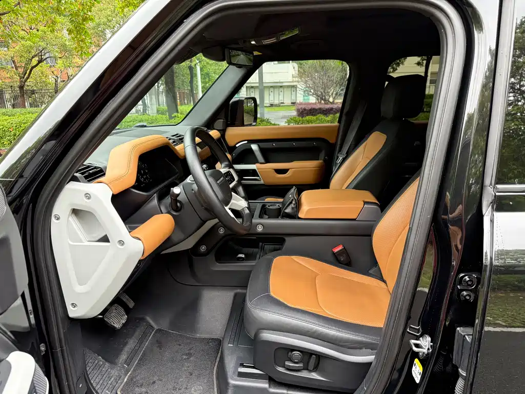 Land Rover Defender — миниатюра 10