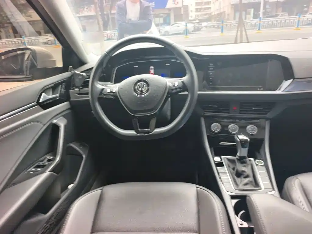 Volkswagen Sagitar — миниатюра 6