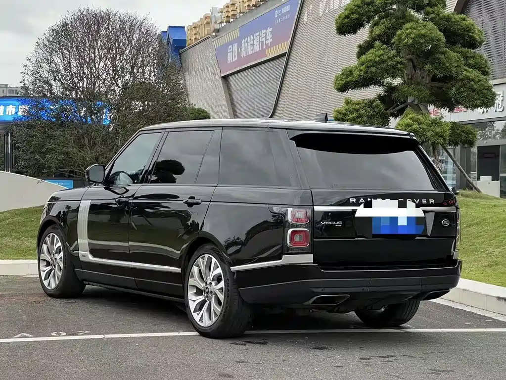 Land Rover Range Rover — миниатюра 7