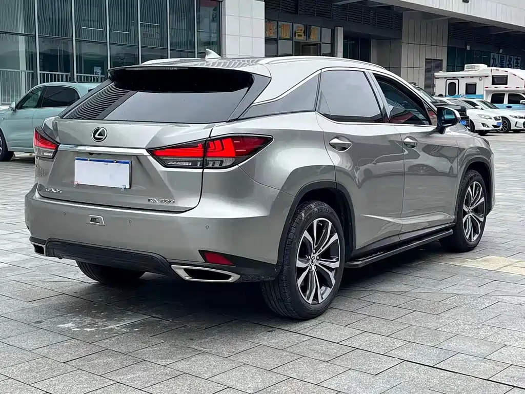 Lexus RX — миниатюра 9