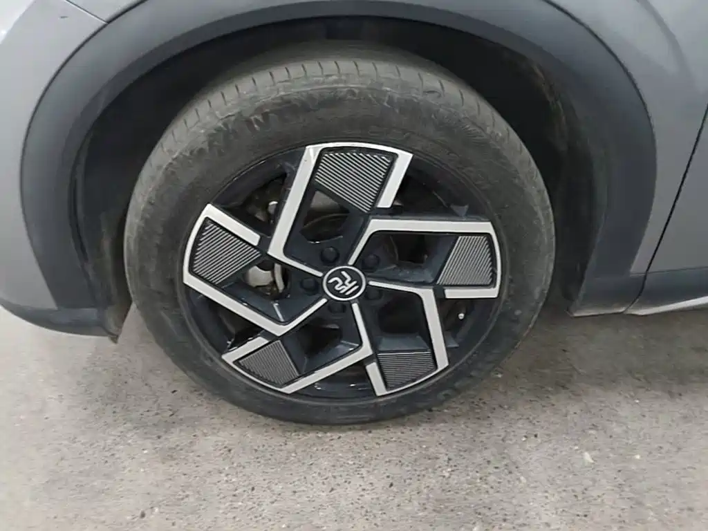 BYD Yuan Plus — миниатюра 23
