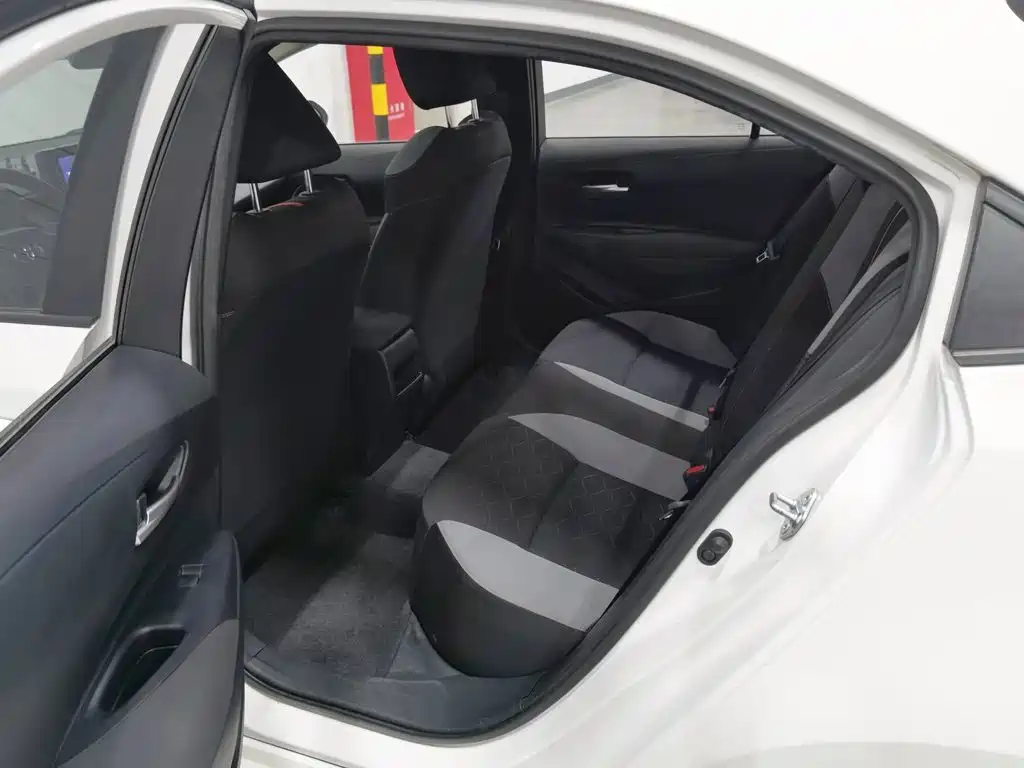 Toyota Corolla — миниатюра 15